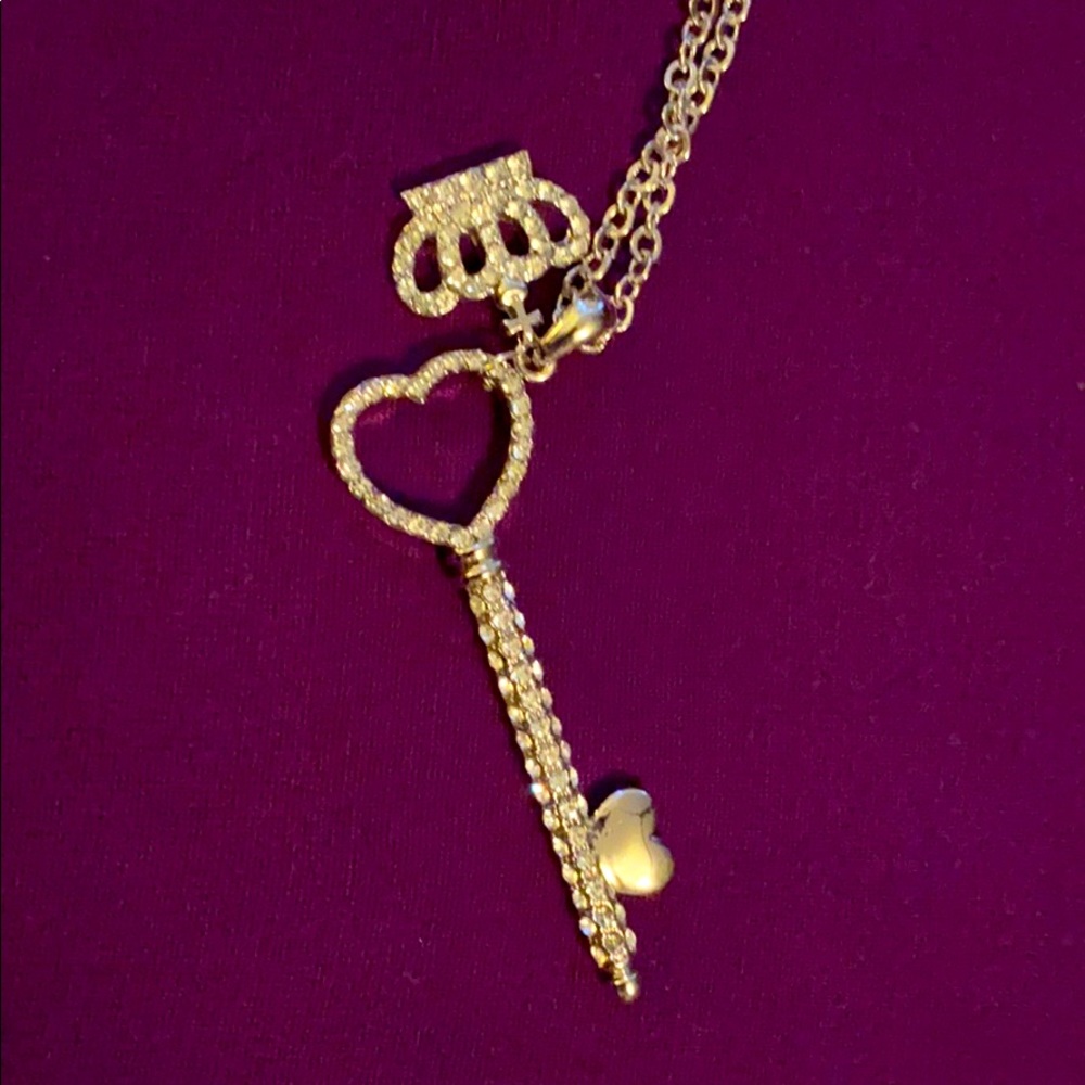 Heart Pendant Silver & Diamond Necklace